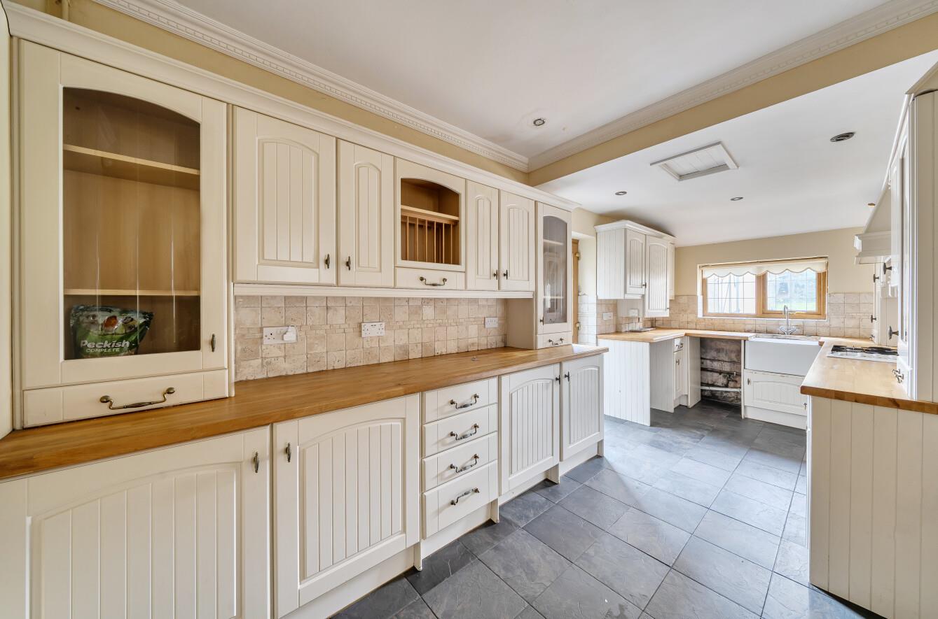 Clasemont Road, Morriston, Swansea, SA6 6BU